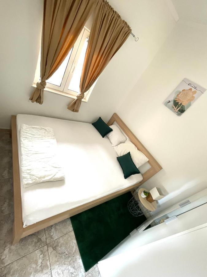 Apartment Vladan Kotor Exteriör bild