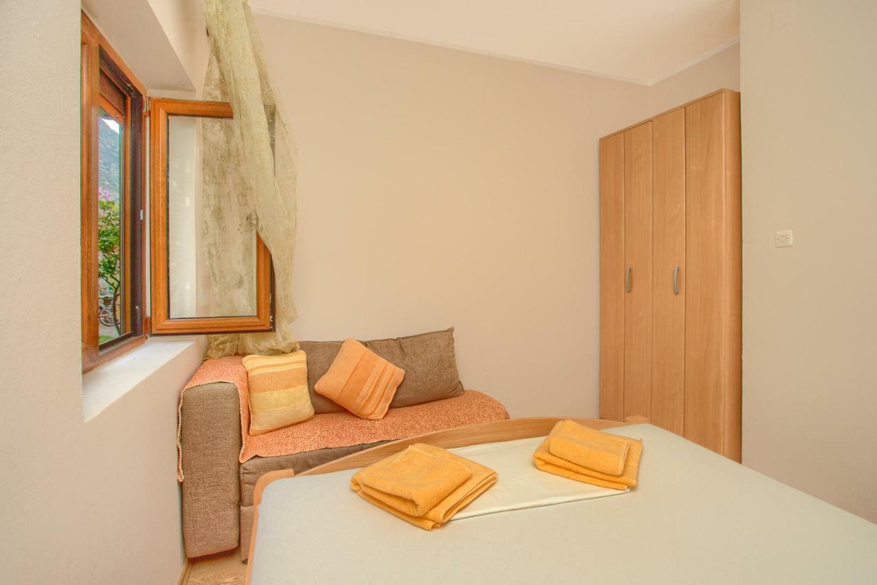 Apartment Vladan Kotor Exteriör bild